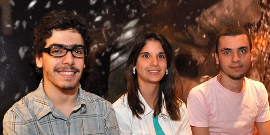 Caike Veronez, Carolina Haddad e Caio Cunha em noite VIP no Lu Wasabi